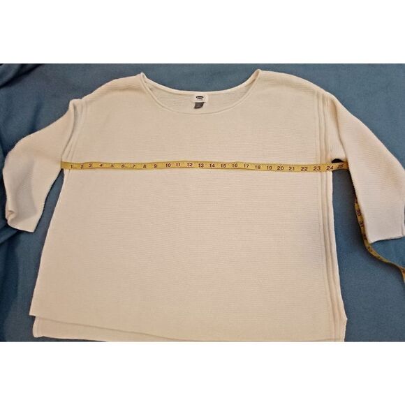 Old Navy sweater - Picture 5 of 7